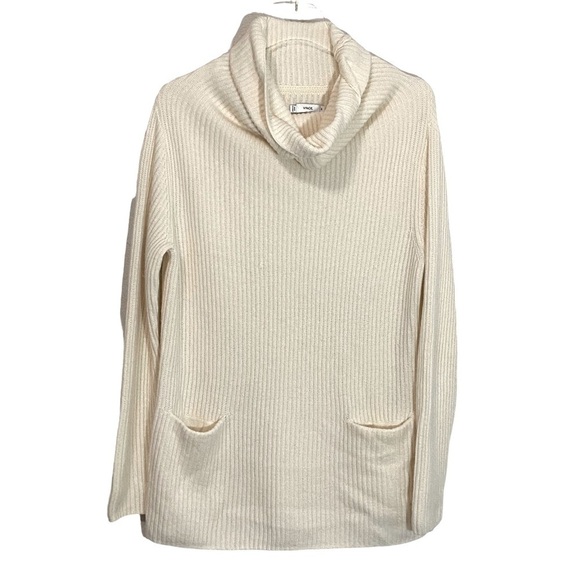VINCE - IVORY TURTLENECK - 100% CASHMERE - FITS LIKE A MEDIUM - EXC COND B18 - Picture 1 of 8